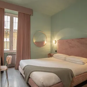Milani Hotel
