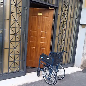 Apartment Ave Cesare, Rome